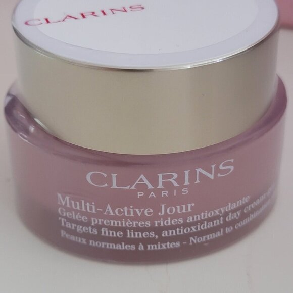 CLARINS Made In France Trio Night Cream, Gentle Peel, Multi Active Jour - Picture 8 of 14